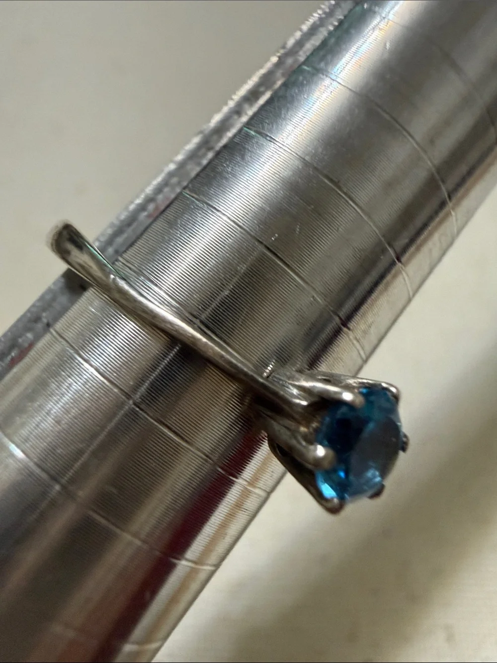 Stunning Sterling Silver 925 Blue Gem Solitaire Ring size 8.5